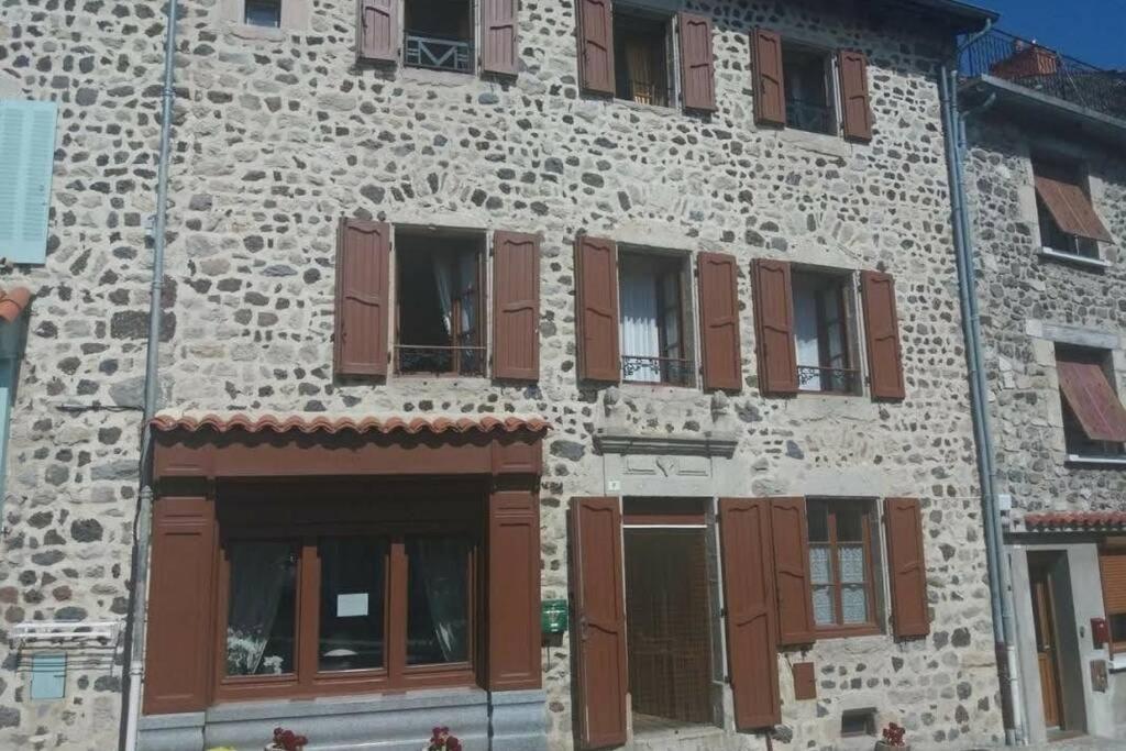 Gite De La Chapelle, Au Coeur De La Cite Medievale Allègre المظهر الخارجي الصورة
